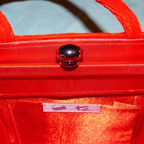 Cute T2 Red Bag - Picture 6 of 11